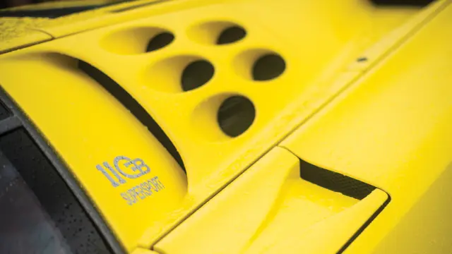 Bugatti EB110 SS detalle