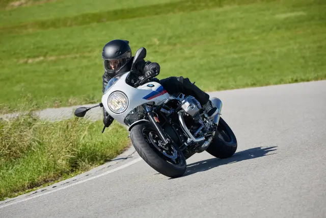 BMW R nineT Racer 2017 1