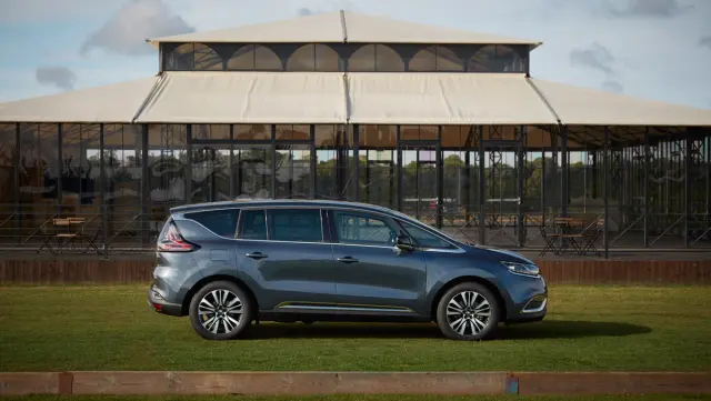 El Renault Espace 2017 tiene un nuevo color para la carrocería: Gris Titanio