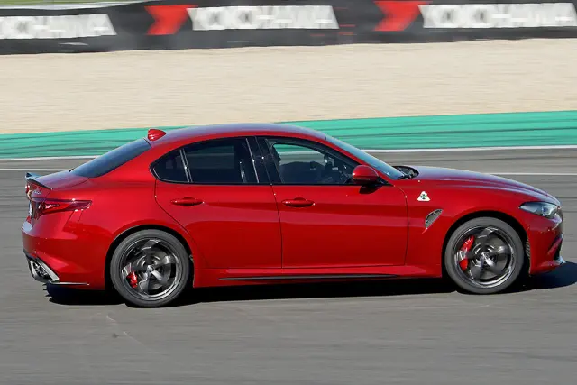 Alfa Romeo Giulia QV