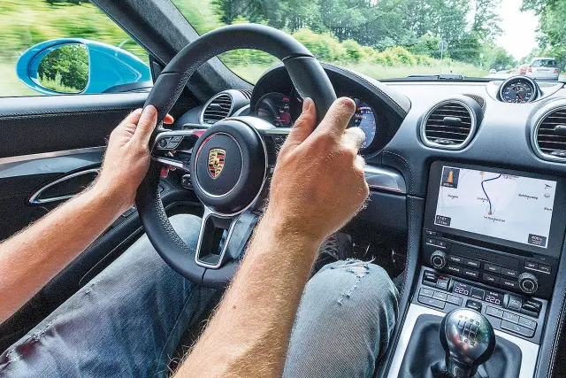 Porsche 718 Cayman S volante