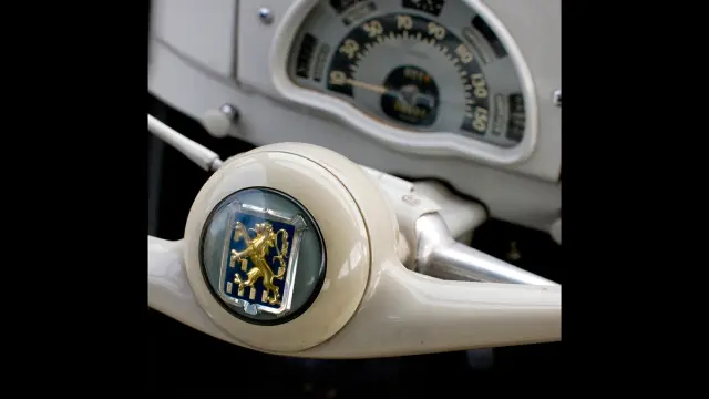 Logo Peugeot 203