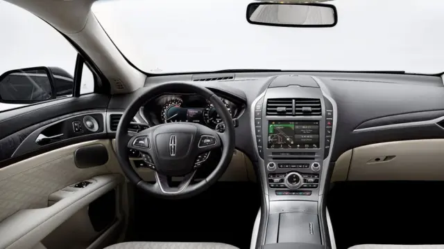 Lincoln MKZ 2017 interior