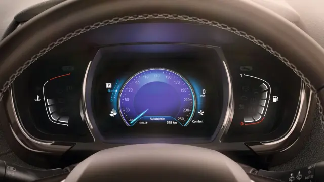 Renault Espace 2015 trasera en estático
