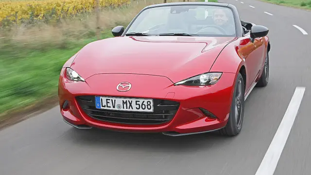Mazda MX-5 detalle morro