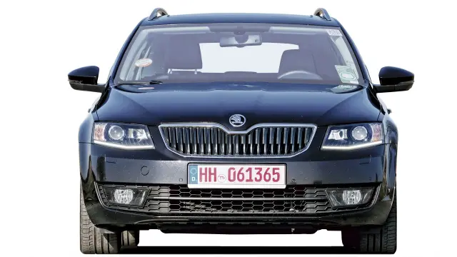 El Octavia se posiciona dentro de la clase compacta. Pero su oferta de espacio es, con holgura, propia de un coche de una categoría superior