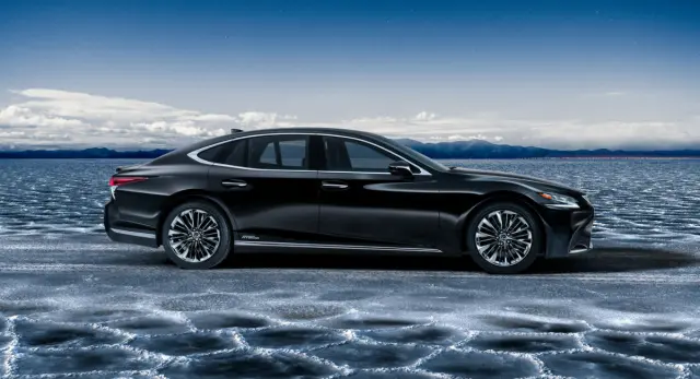 Lexus LS 500h 2017 3