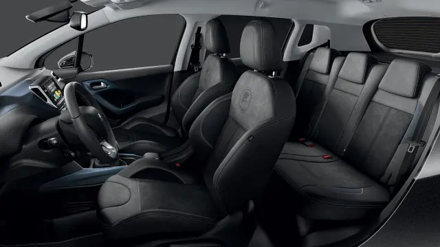 Peugeot 2008 Crossway interior