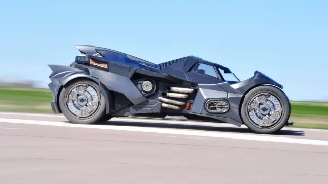 coche más espectacular Gumball 3000 2016 lateral