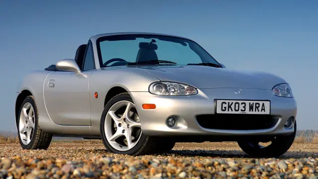 Mazda MX-5 delantera
