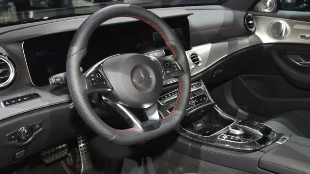 Mercedes-AMG E43 4Matic 2016 interior