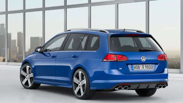 VW Golf R Variant trasera