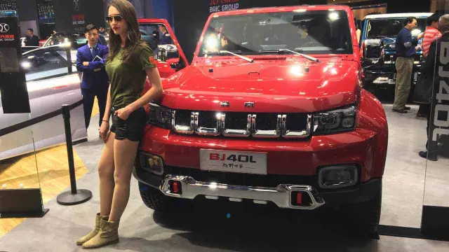 Este Baic es un mala inmitación de un Jeep Cherockee, un Compass y, por detrás, de un Renegade.