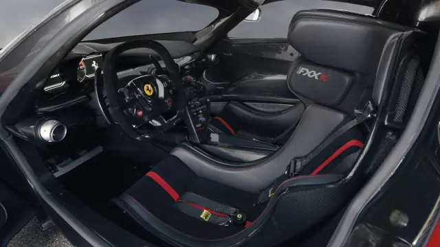 datos curiosos Ferrari FXX K interior