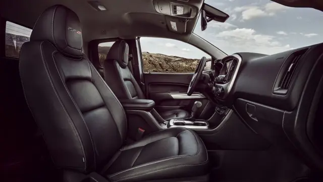 Chevrolet Colorado ZR2 asientos