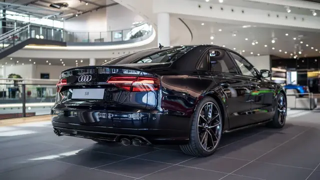 Audi S8 plus Audi Exclusive zaga