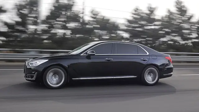 Genesis G90 barrido