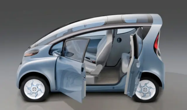 Tata eMO EV puertas