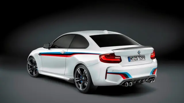 BMW M2 M Performance trasera