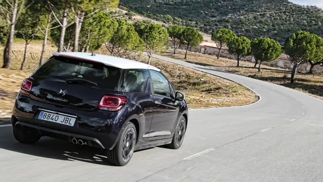 Citroen-DS3-tres-cuartos-trasera
