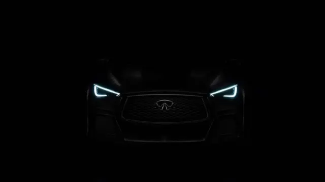 Infiniti Q60 Black S faros