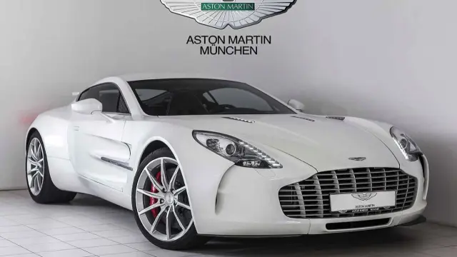Aston Martin One-77 tres cuartos