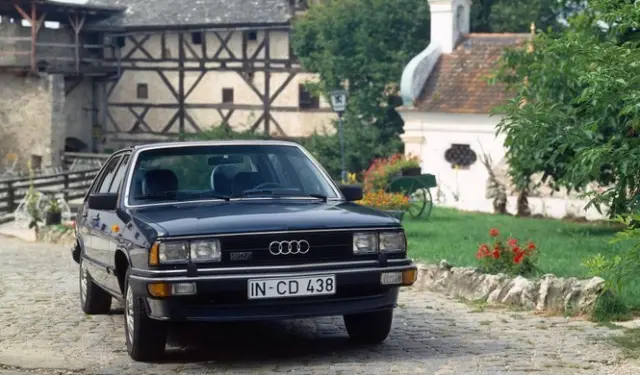Audi cinco cilindros