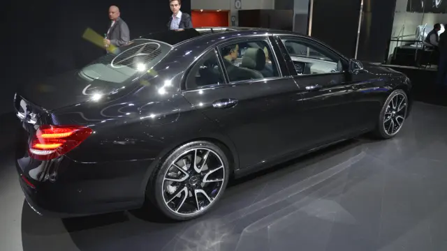 Mercedes-AMG E43 4Matic 2016 lateral