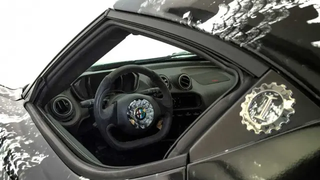 Alfa Romeo 4C Garage Italia Customs