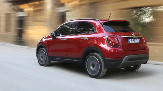 Fiat 500X 4x4 zaga maletero