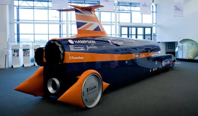Bloodhound SSC, récord del mundo de velocidad sobre tierra: 1.689 km/h