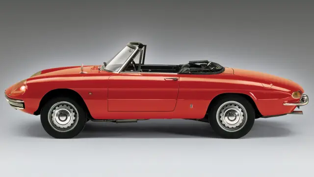 mejores-coches-invertir-top-gear-Alfa-Romeo-Duetto-Spider-lateral