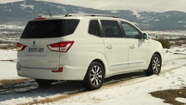 Prueba SsangYong Rodius zaga