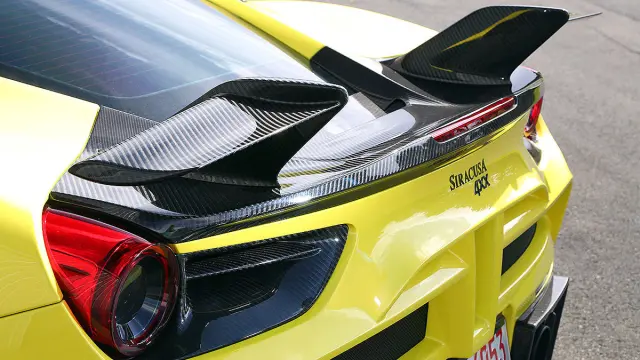 1 Duelo tuning radical: Mansory 4XX Siracusa und AMG GT S