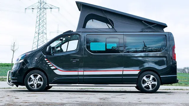 Opel Vivaro Free techo desplegado