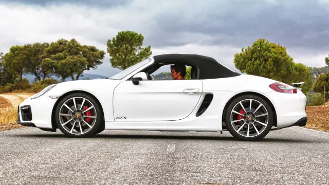Porsche Boxster GTS cerrado
