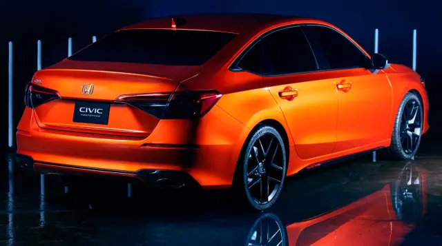 La trasera recuerda un poco al Alfa Romeo Guilia