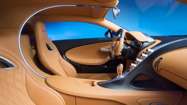 opciones-absurdamente-caras-bugatti-chiron-cuero-bitono