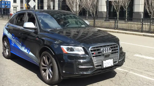 Audi SQ5 autónomo - delantera Nueva York