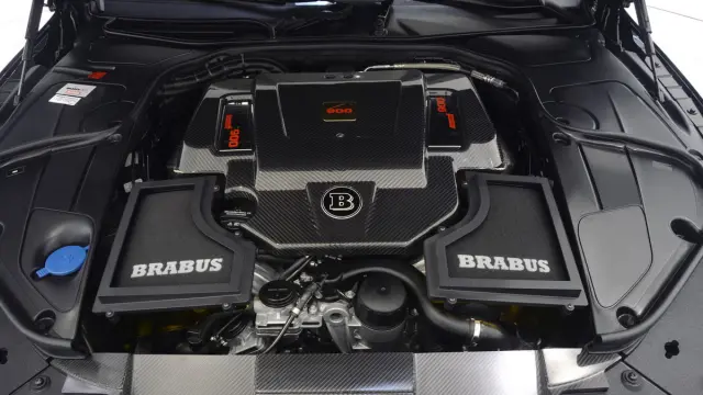 Brabus Rocket 900 Coupé motor