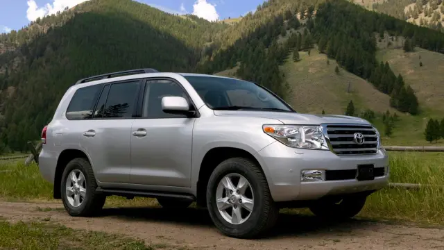 Toyota Land Cruiser delantera