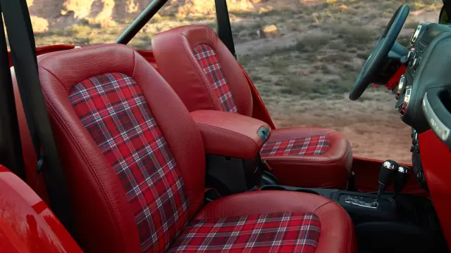 Jeep Shortcut interior