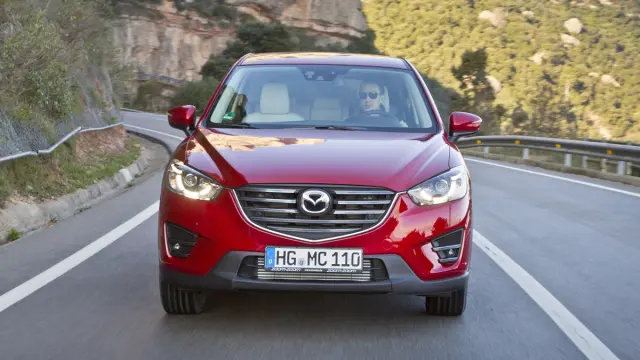 Nuevo_Mazda_CX-5_2015_frontal