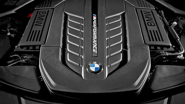 BMW M760Li xDrive morro motor