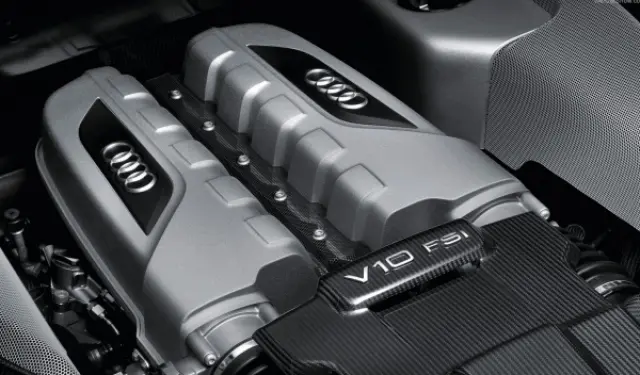Audi R8 2013 motor