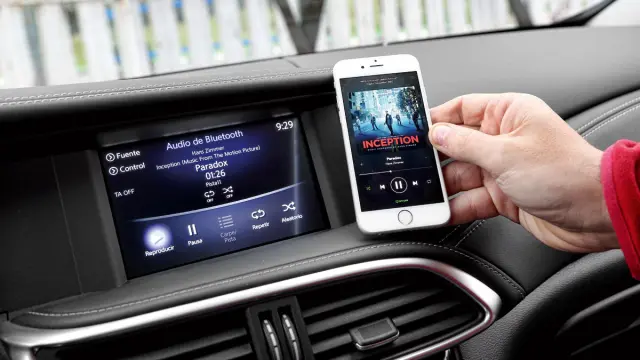 Infiniti QX30 conectividad