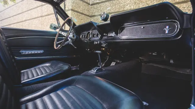 Ford Mustang GT350H Hertz interior