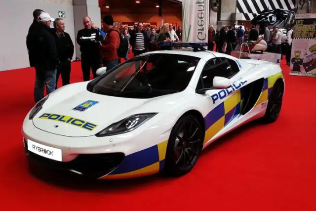 McLaren policía inglesa