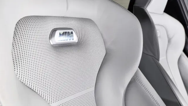 BMW-M3-detaslle-asientos