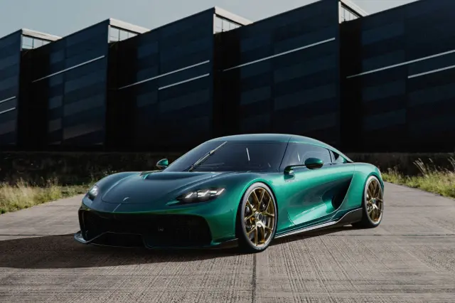 Koenigsegg Gemera con motor V8